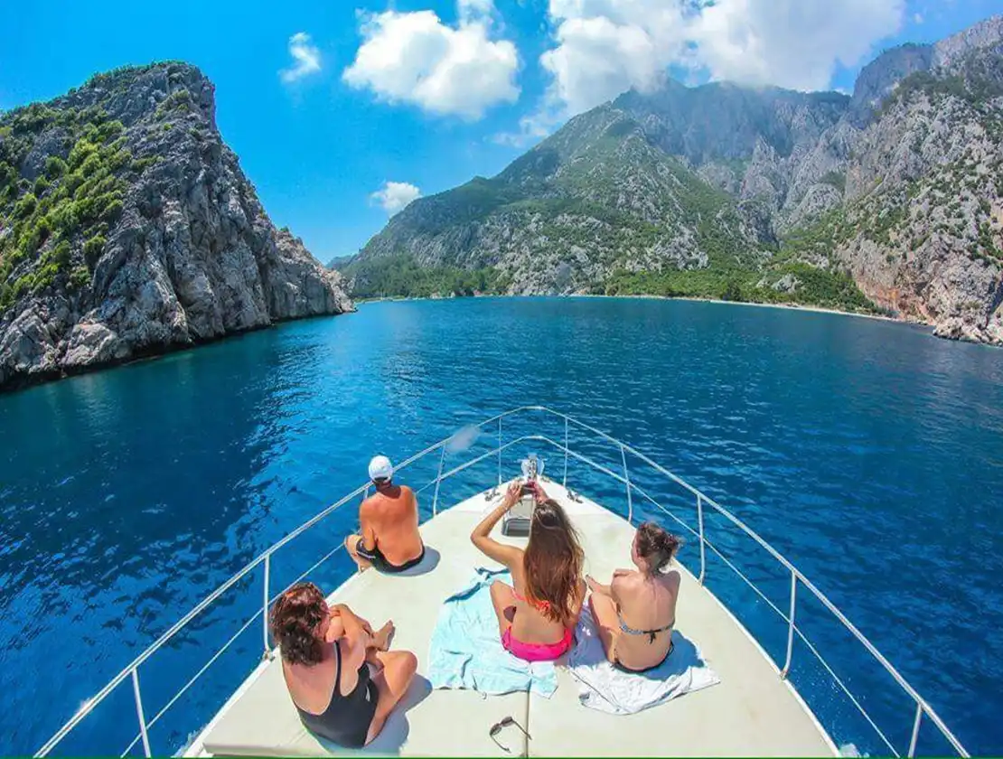 Antalya Yat Kiralama 17m Princess 55